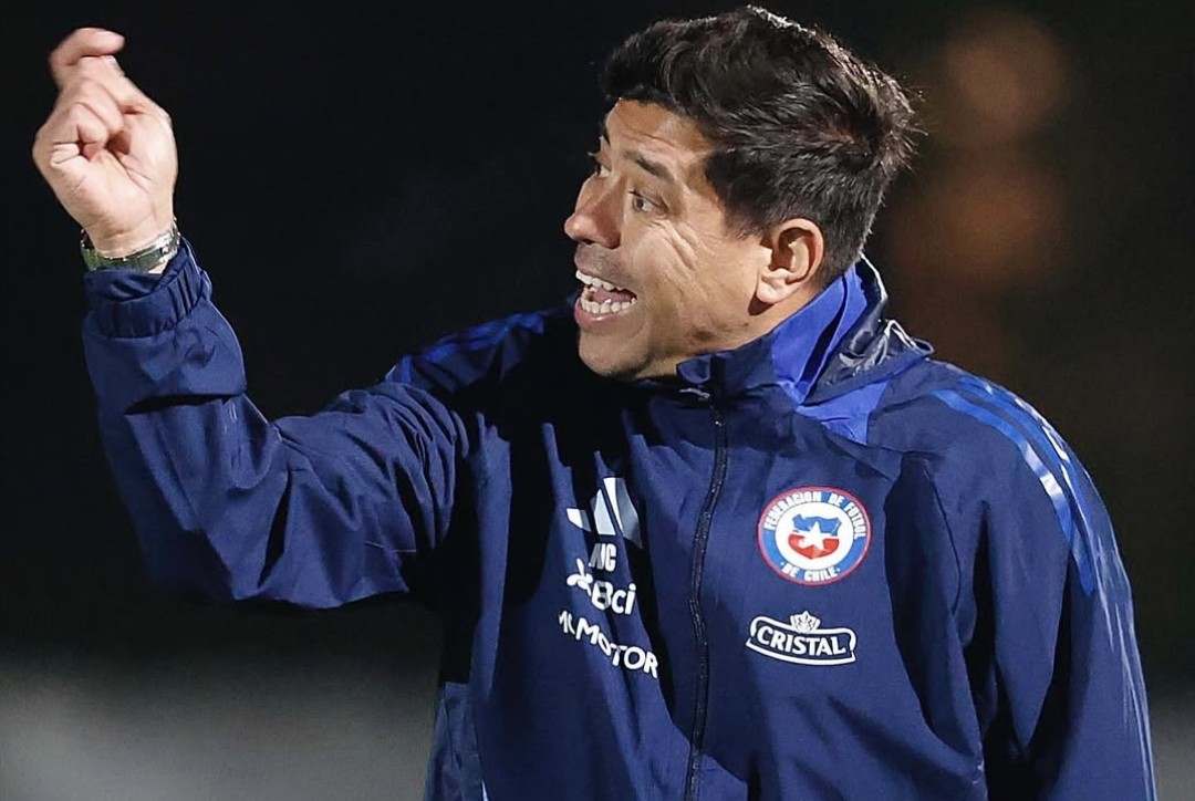 ¿Mejorando para La Roja? Nicolás Córdova se fue a Inglaterra donde visitará las academias del Chelsea y Manchester City