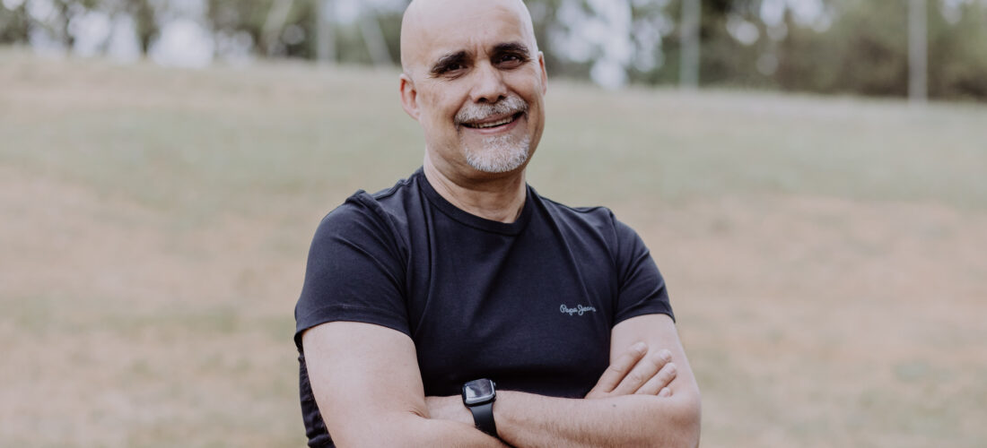 “Hace falta que los directores técnicos de la selección crean en la psicología”: La visión de Miquel Torregrossa y la psicología deportiva en Chile