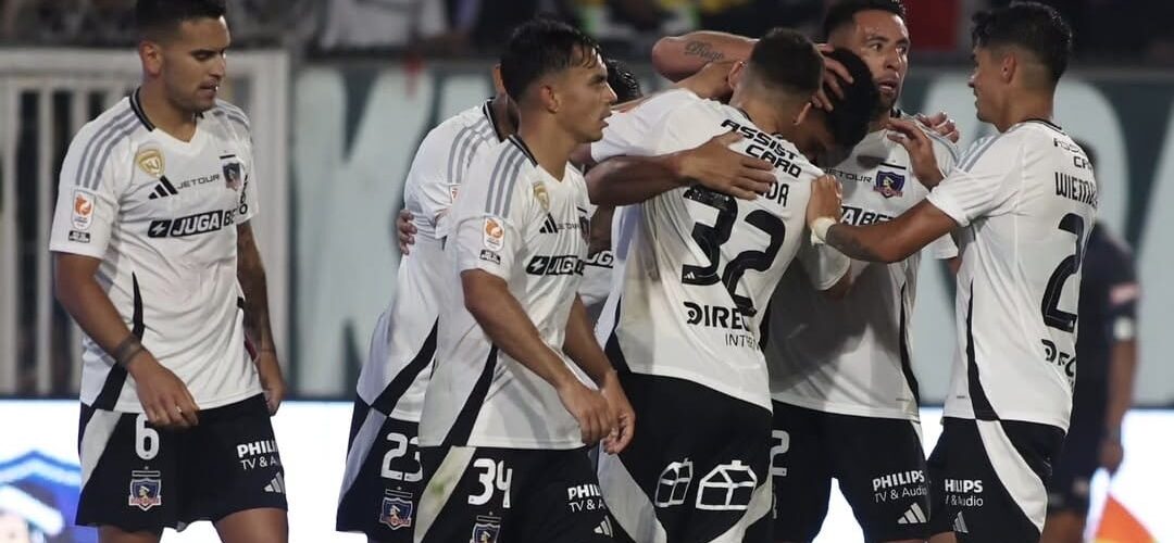 Piensan en la zaga defensiva: Confirman negociaciones de Colo Colo con futbolista internacional