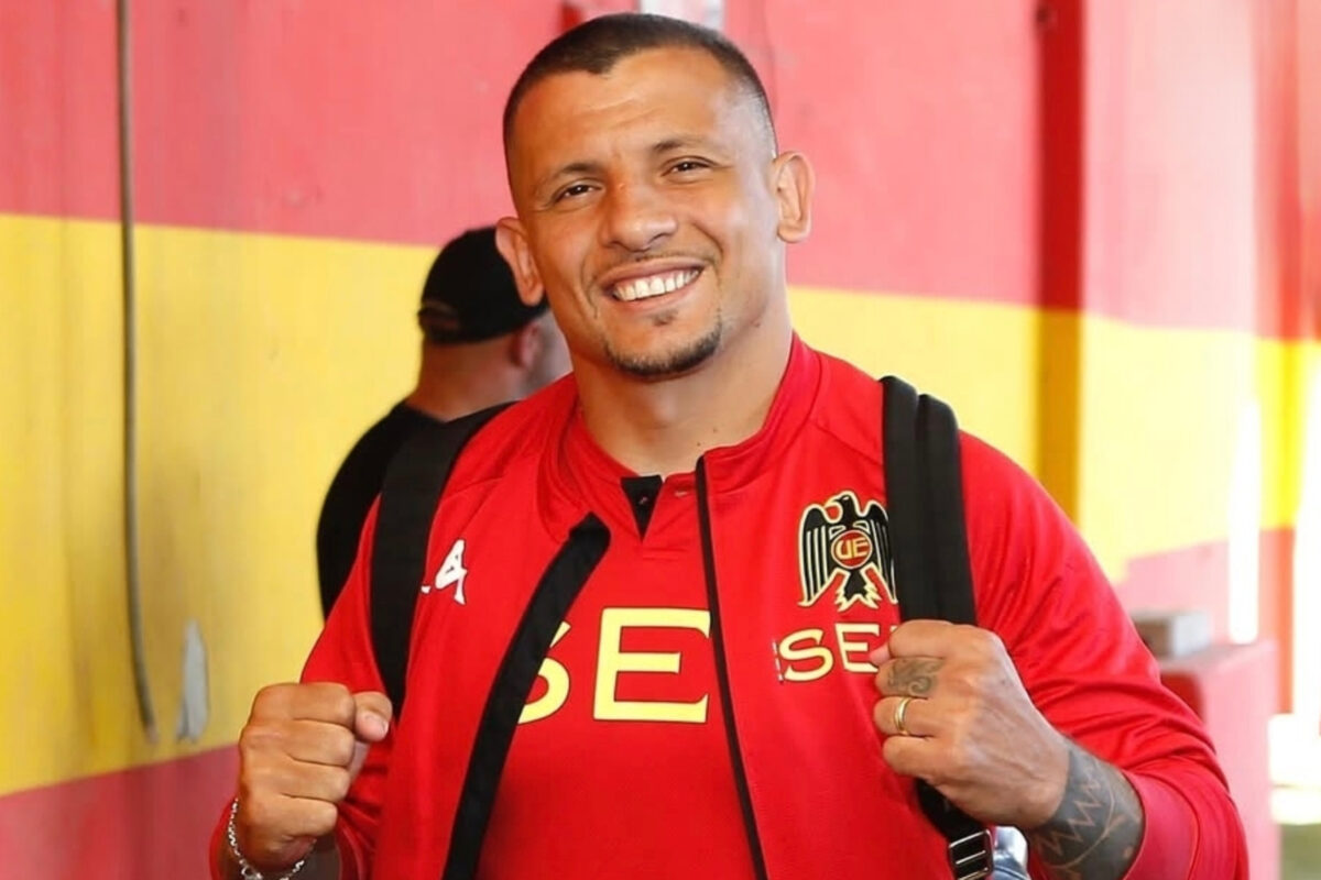 ¿Vuelve un referente? Emiliano Vecchio se ofreció para jugar en Unión Española tras el descenso