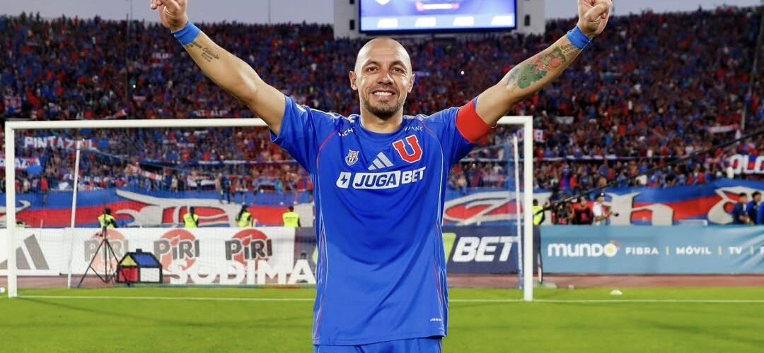 ¡Atención azules! Marcelo Díaz renovó con la U y jugará su temporada número 21 en la institución