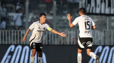 Seis jugadores fuera: Aseguran que Colo Colo le daría salidas a varios jugadores tras fracaso futbolístico
