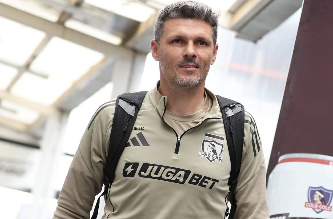 Extécnico campeón con Colo Colo estaría sonando para reemplazar a Fernando Ortíz