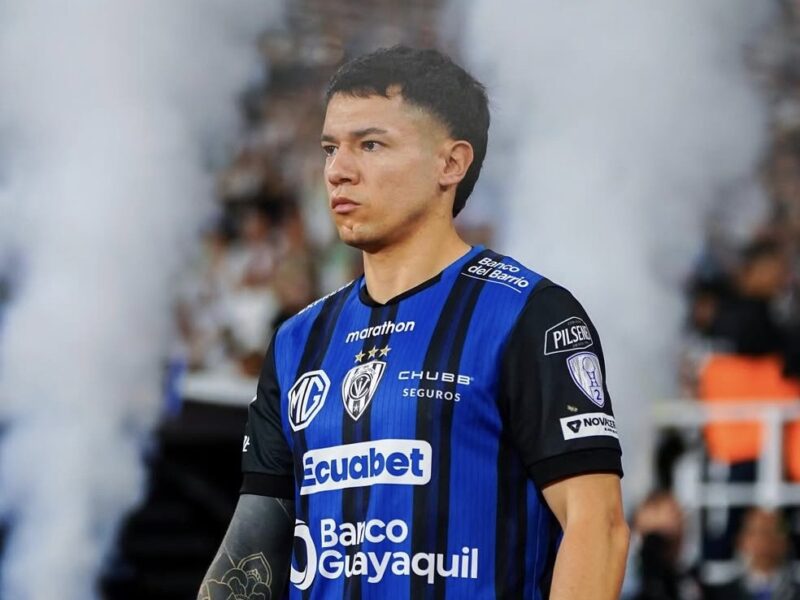 Bombazo: Aseguran que Colo Colo estaría muy cerca de fichar a Matías Fernández de Independiente del Valle