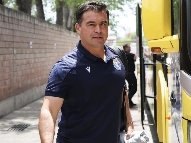 Ñublense oficializó a Juan José Ribera como nuevo director técnico