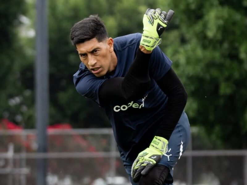 “No existe ninguna posibilidad”: Zaragoza frenó intento de Colo Colo por fichar a Esteban Andrada