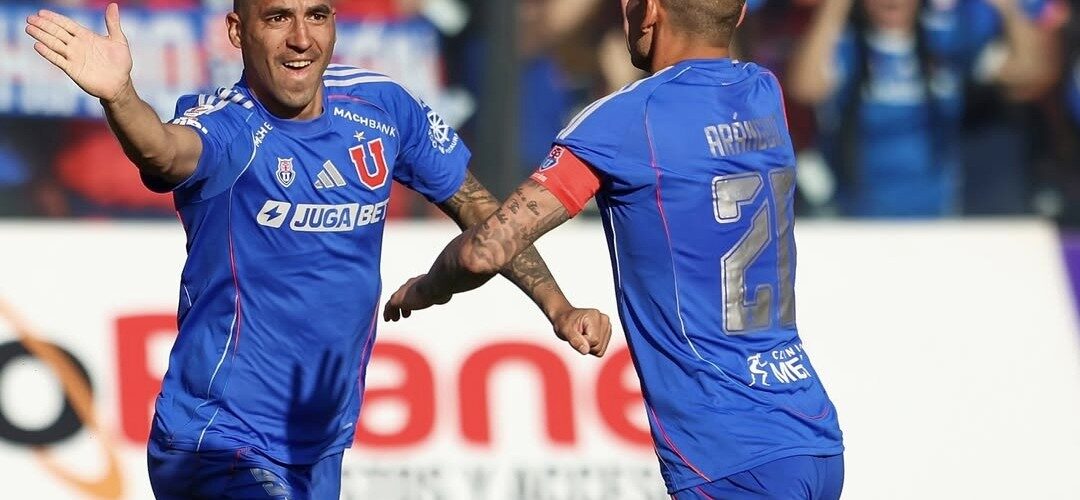 ¡Atención azules! Anuncian posible amistoso entre la U y Racing de Avellaneda para la pretemporada 2026