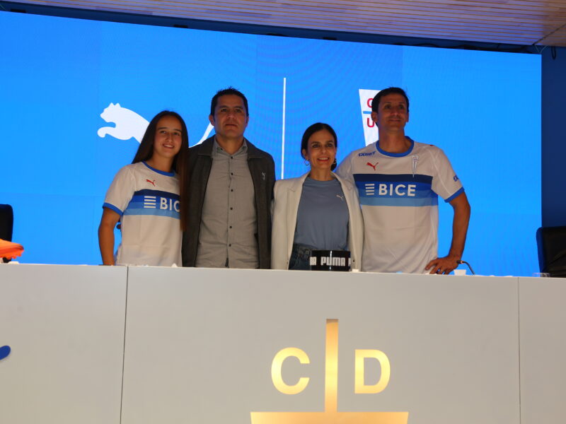 Universidad Católica presentó la camiseta local para el 2026: Un tributo a la tradición cruzada