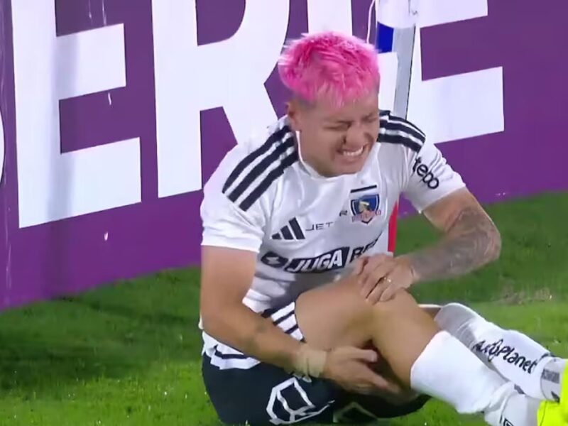 Baja en Colo Colo: Cristián Zavala sufrió grave lesión tras el penal que dio la vuelta al mundo