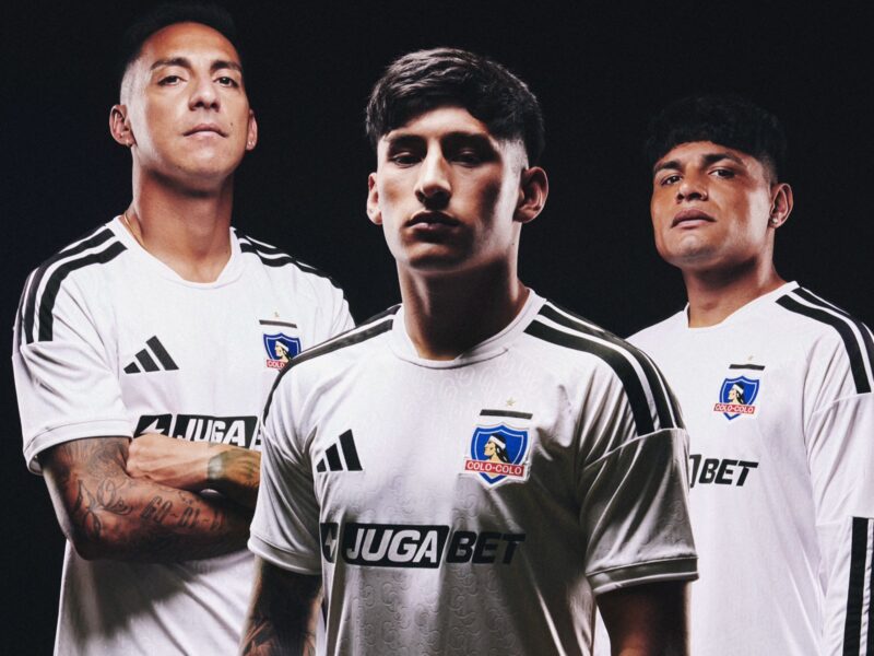 “De punta en blanco”: Adidas lanzó las nuevas camisetas de Colo Colo para el 2026