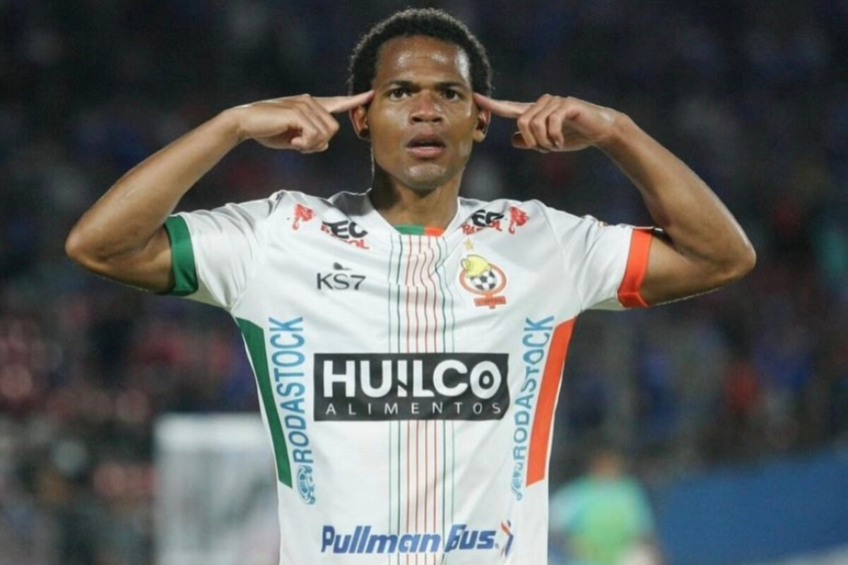 No vuelve a la UC: Palestino anunció a César Munder como su segundo refuerzo