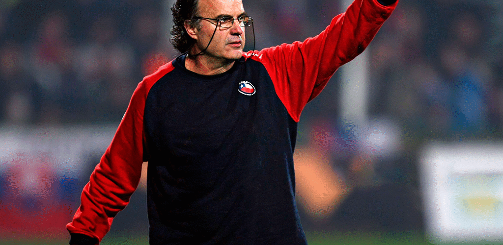 Un día como hoy: Hace 15 años Marcelo Bielsa dirigió el último partido en la selección chilena