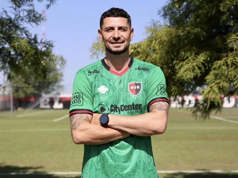 No vuelve a Chile: Gabriel Arias fue oficializado como refuerzo de Newell’s Old Boys