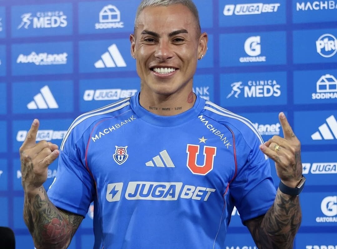 “Universidad de Chile va a ser mi último club”: Eduardo Vargas fue presentado como refuerzo de la U