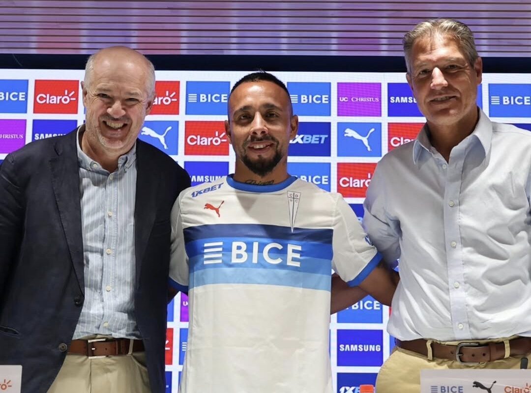 “Fui formado en la vereda del frente, pero mi presente y futuro es la UC”: Bernardo Cerezo fue presentado en Universidad Católica