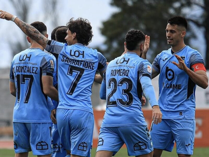 Universidad Católica anunció el fichaje de un jugador argentino para afirmar la zaga defensiva