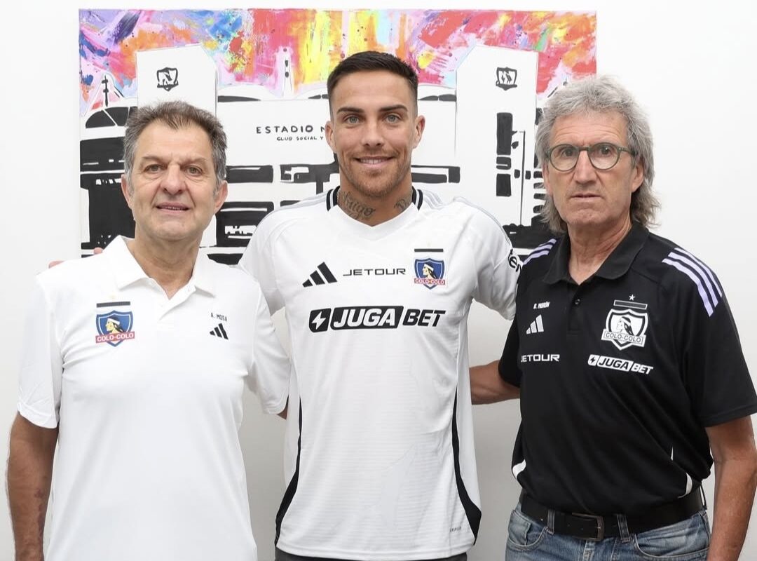 Nuevo uruguayo al Cacique: Colo Colo oficializó la llegada de Javier Méndez desde Peñarol