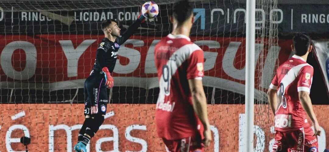 Deportes La Serena tendría un acuerdo con experimentado portero argentino