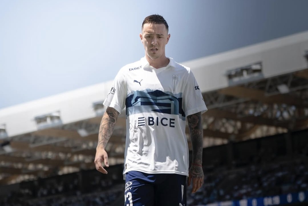 Cambio de planes: Tomás Asta-Buruaga renovó sorpresivamente su contrato con la UC