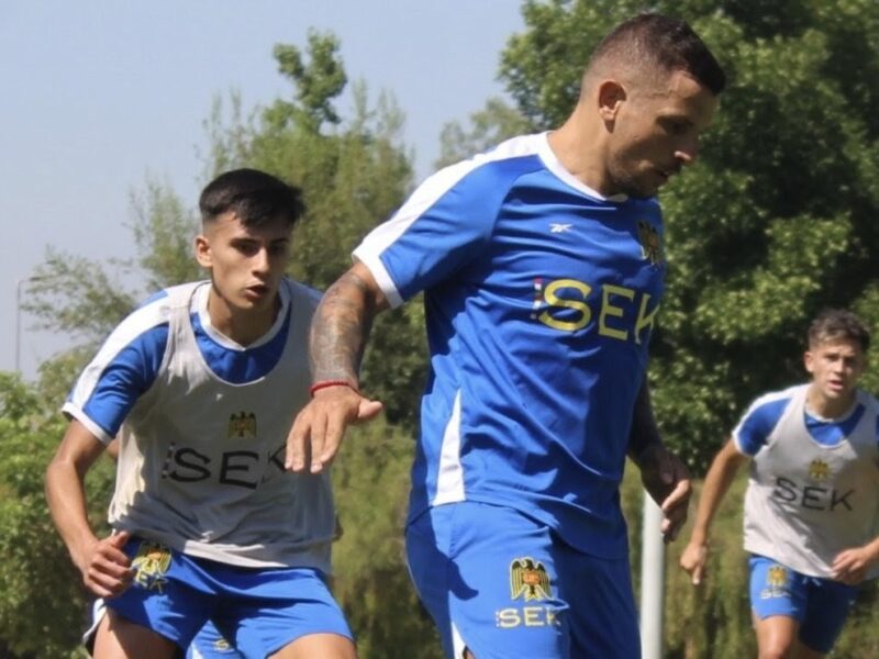 ¿Se va sin debutar? La drástica medida que tomaría Unión Española contra Emiliano Vecchio