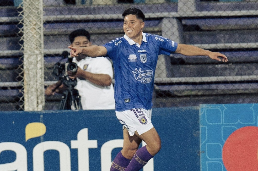 Deportes Concepción logró su primera victoria en la Serie Río de la Plata ante Cerro Largo