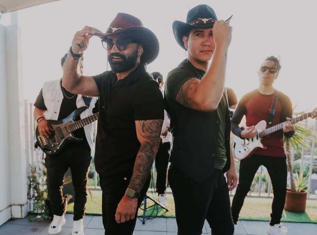 Un excampeón con Universidad de Chile comenzó su carrera musical