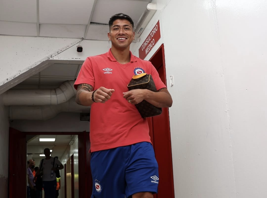VIDEO | Debut soñado: Brayan Cortés fue heróe y tuvo una tremenda atajada en triunfo de Argentinos Juniors