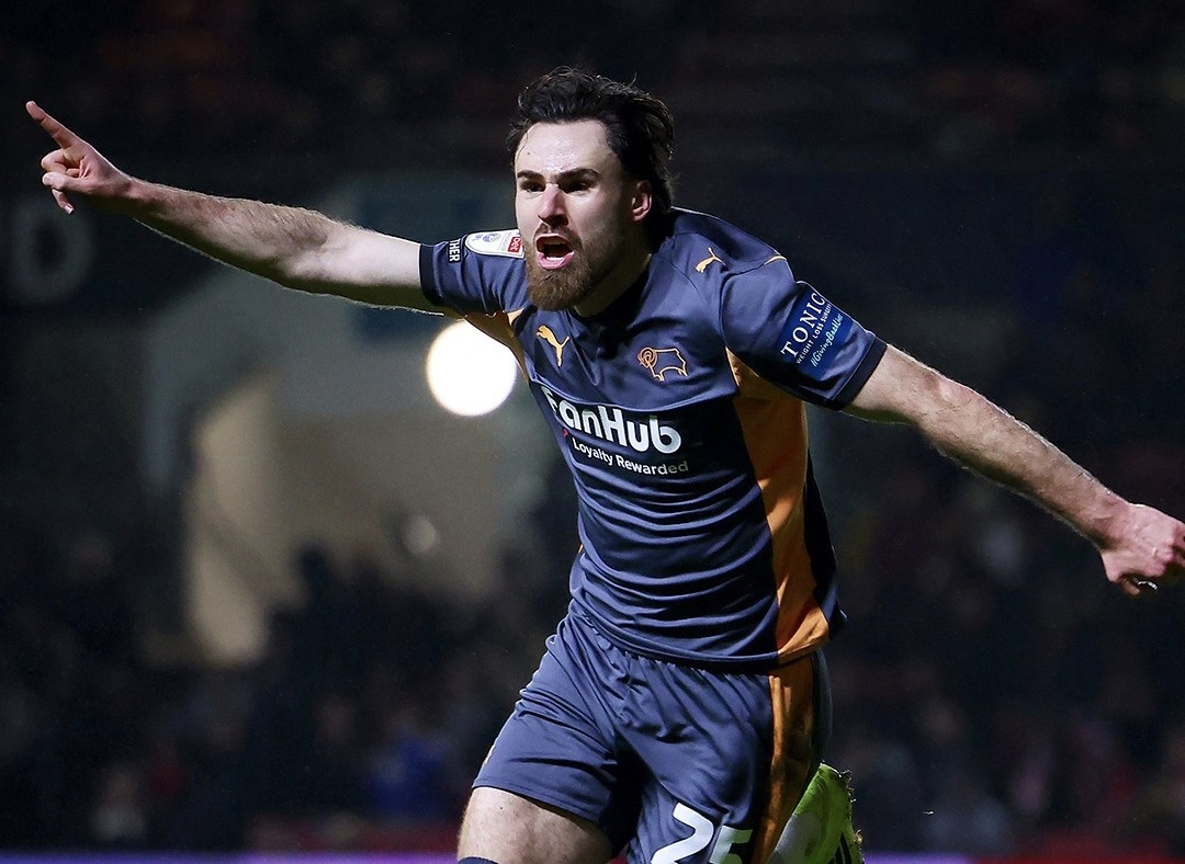 VIDEO | Ben Brereton anotó, asistió y fue la gran figura en el triunfo del Derby County