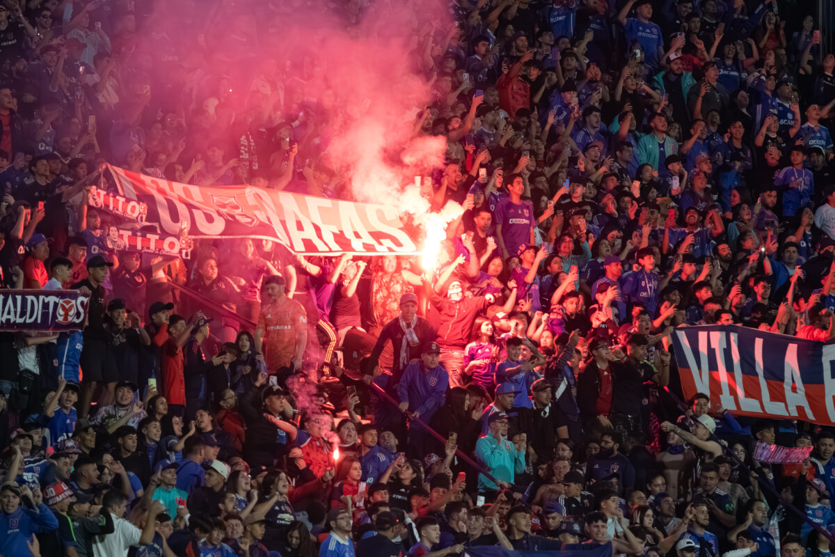 ¿Se juega? Partido entre Universidad de Chile y Audax Italiano en duda tras amenazas de la barra “Los de Abajo”