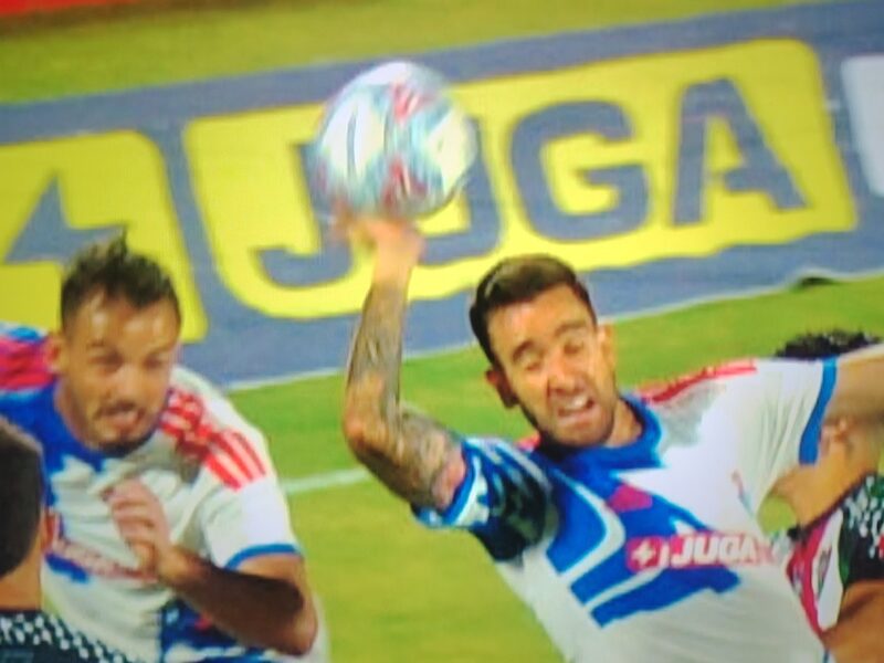 VIDEO | “Una mano deliberada”: La ANFP reveló los audios del gol anulado de Charles Aránguiz ante Palestino