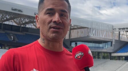 Jorge ‘Kike’ Acuña analizó el presente de jugadores chilenos que parten al extranjero: “Que no vengan a huevear de vuelta”