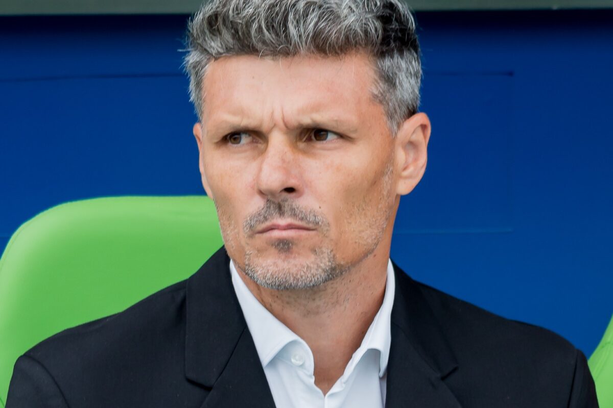 En la cuerda floja: Los deficientes números de Fernando Ortiz desde su llegada Colo Colo