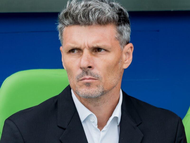 En la cuerda floja: Los deficientes números de Fernando Ortiz desde su llegada Colo Colo