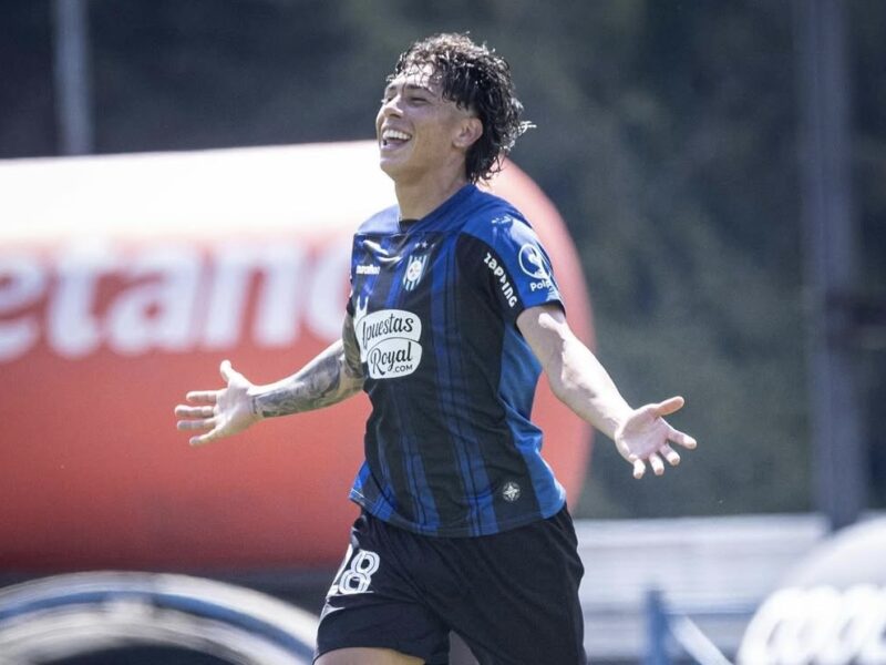 Sigue sembrando dudas: Universidad de Chile cayó en su visita ante Huachipato en Talcahuano