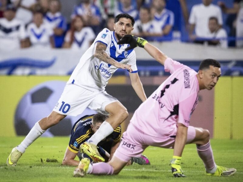 Diego Valdés dio dos asistencias y fue la gran figura en la victoria de Vélez Sarsfield ante Boca Juniors