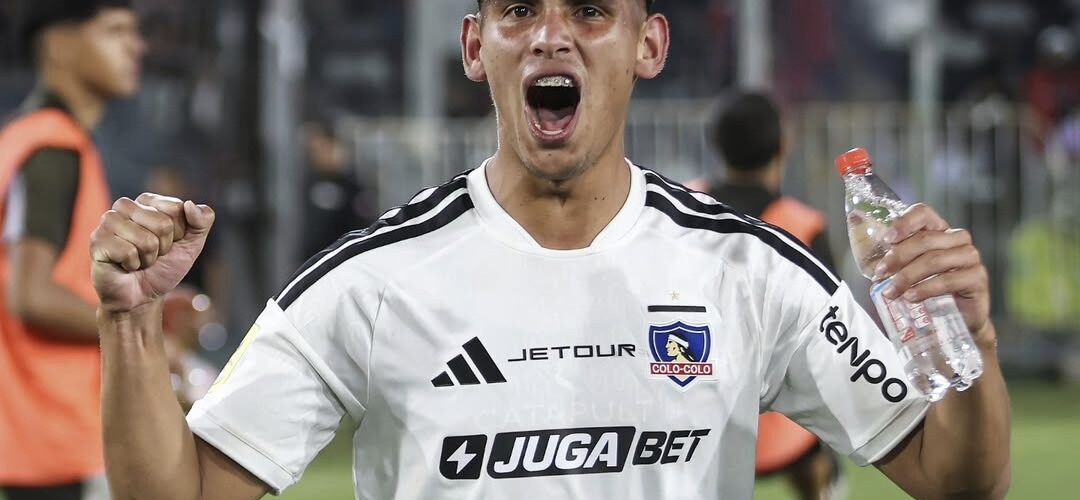 “Que no se empiece a teñir el pelo, a poner aritos…”: El consejo de Carlos Caszely a Yastin Cuevas tras su debut goleador en Colo Colo