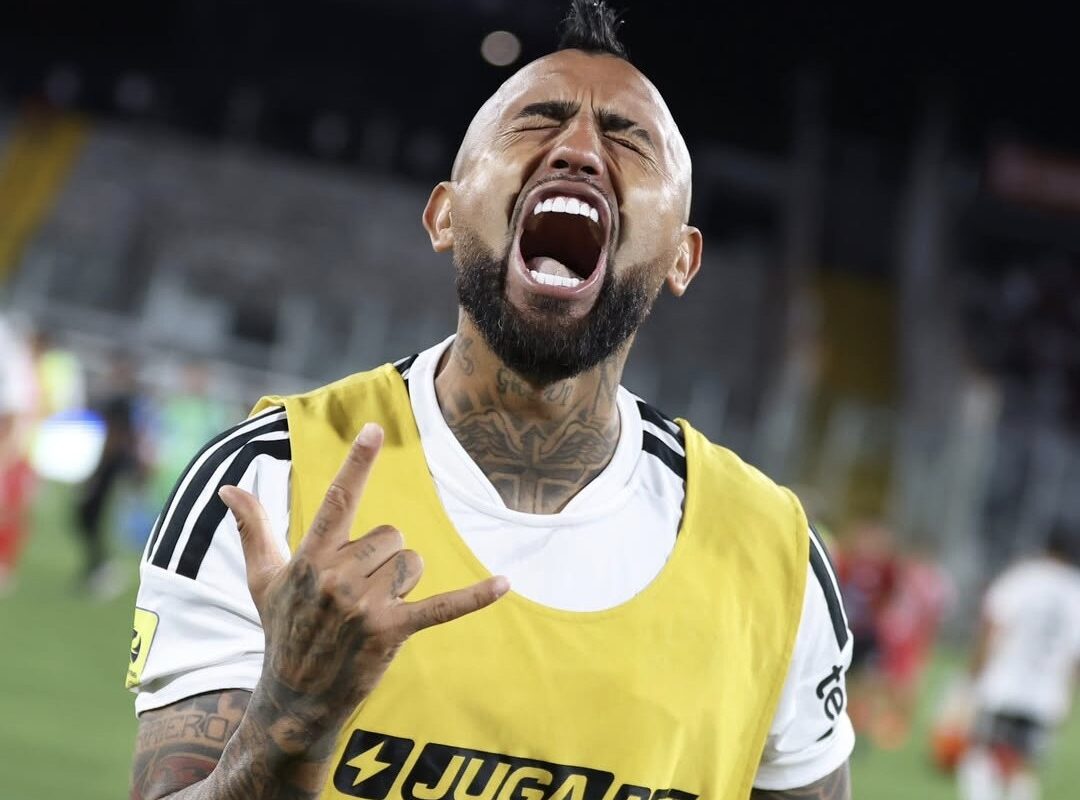 “Nunca le faltaría el respeto”: Arturo Vidal habló sobre su “nuevo rol” como ayudante de Fernando Ortiz