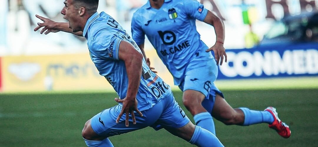 Se hicieron fuertes en casa: O’Higgins se impuso a Bahía y definirá la llave en Brasil