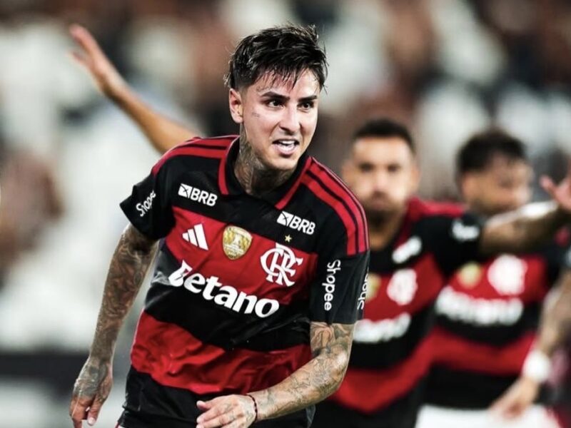 Ni los millones lo movieron: Erick Pulgar habría rechazado traspaso millonario al fútbol de Qatar