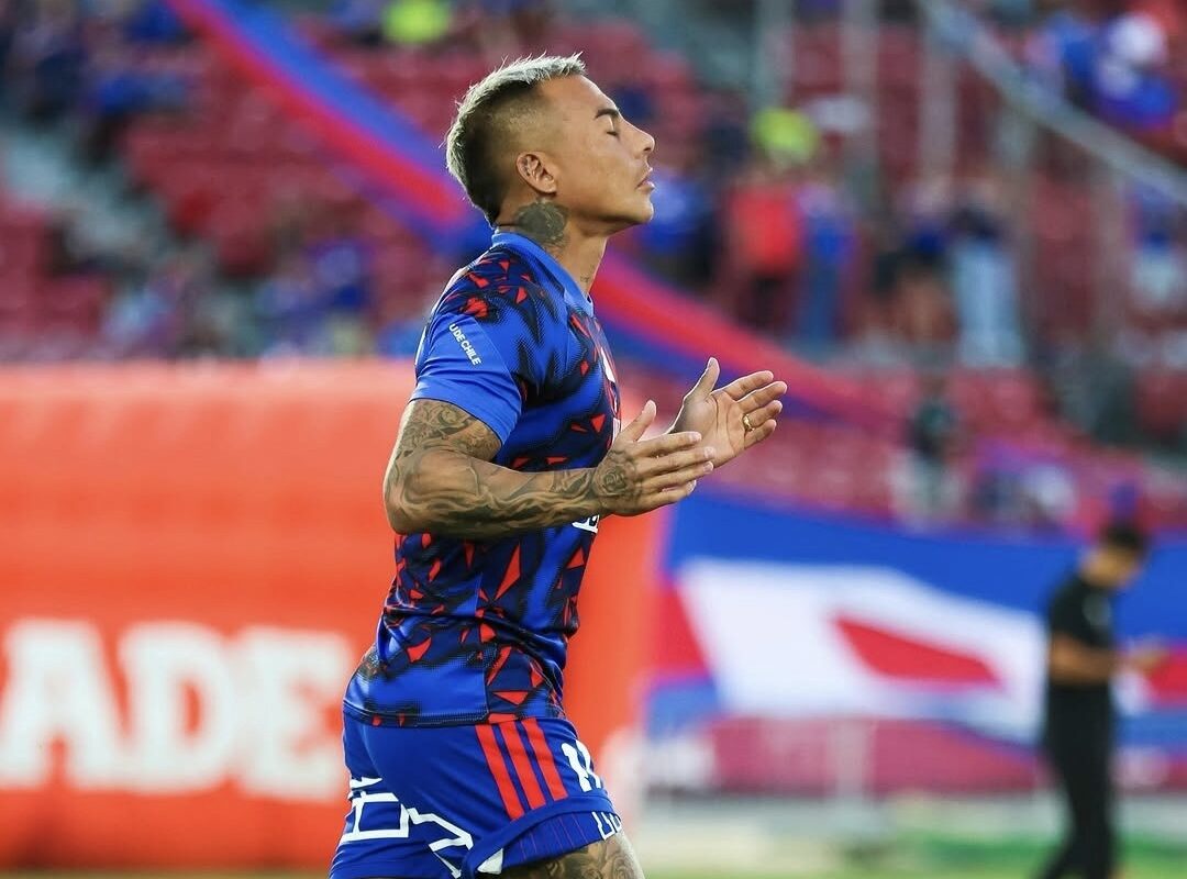 Eduardo Vargas dejó clara su ilusión de marcarle un gol a Colo Colo en el Superclásico