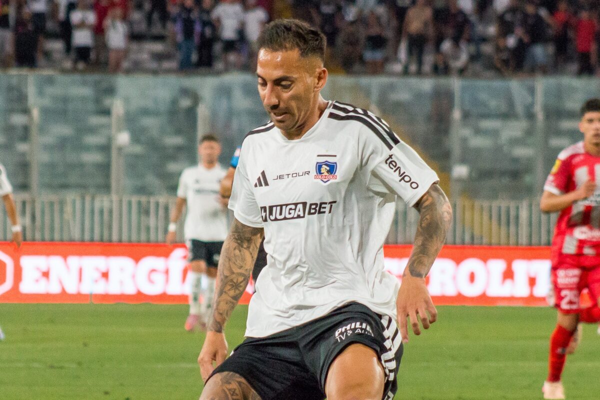 Uno menos en Colo Colo: Javier Correa sufrió una nueva lesión y será baja en el ‘Cacique’