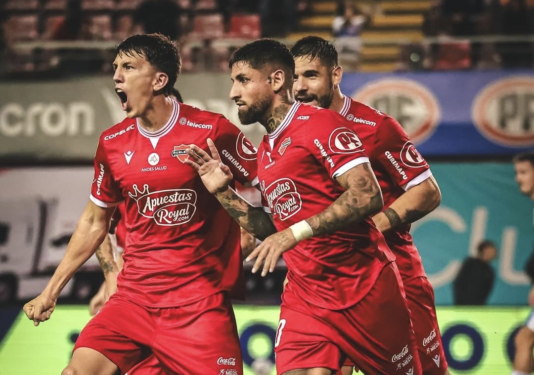 “El VAR cambió todo”: Ñublense reclamó sobre el arbitraje en la derrota ante Universidad Católica