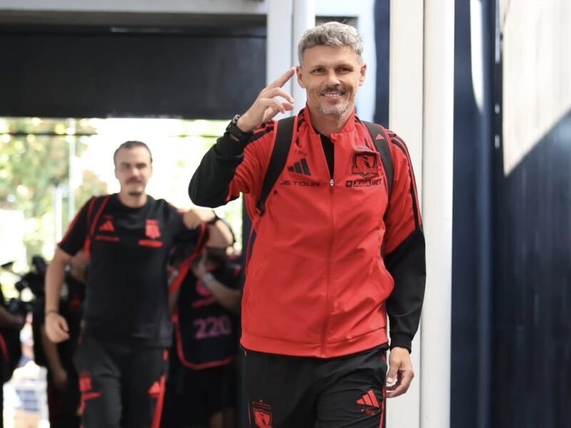 “Entonces que agarre sus cosas y que se vaya”: Claudio Borghi criticó a Fernando Ortiz tras el Superclásico