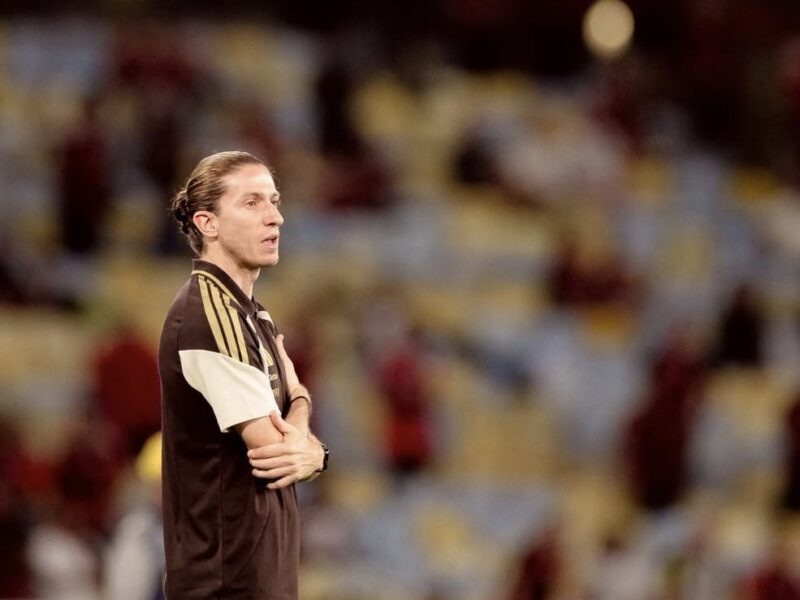 Inesperado: Erick Pulgar se quedó sin DT tras el despido de Filipe Luís del Flamengo