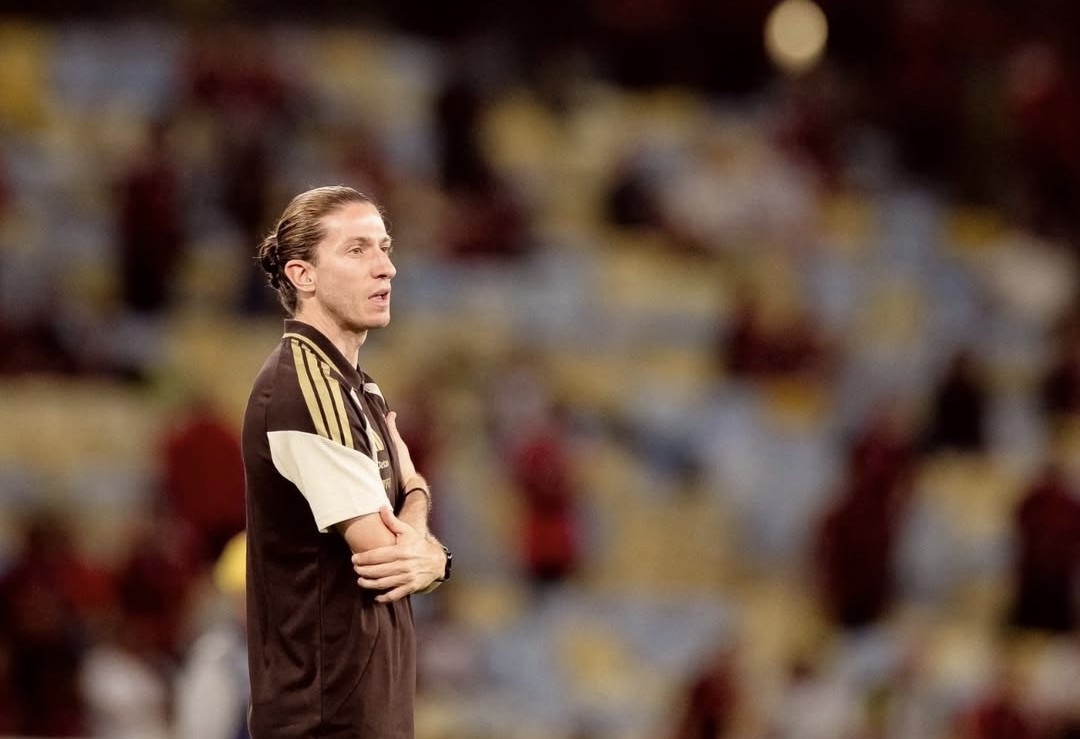 Inesperado: Erick Pulgar se quedó sin DT tras el despido de Filipe Luís del Flamengo