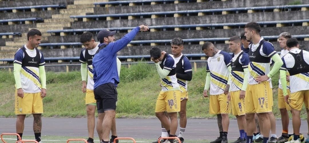 Otro menos: Este equipo de la Liga de Primera se quedó sin director técnico sorpresivamente