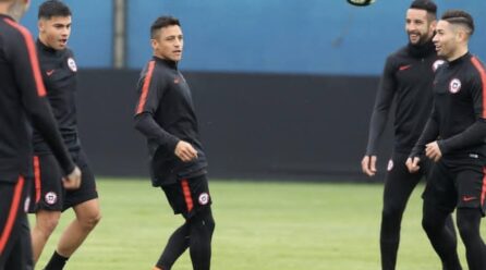 Jugó en La Roja, estaba libre y finalmente encontró equipo en la Primera B