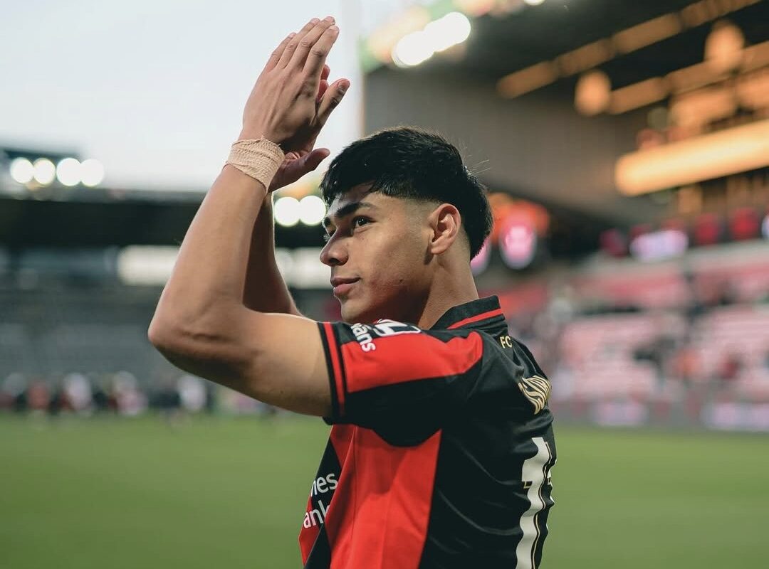 Se lo pelean desde Inglaterra: Los clubes que están detrás de los pasos de Darío Osorio