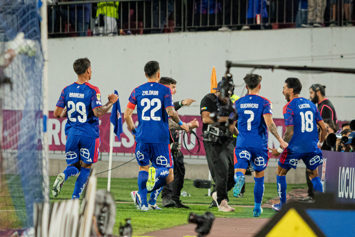 ¡Triunfazo azul! La U se quedó con el clásico universitario con Lucero como figura