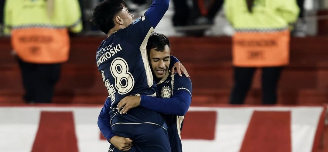 VIDEO | Iván Morales anotó el gol de la victoria de Argentinos Juniors sobre Huracán en la Liga Argentina